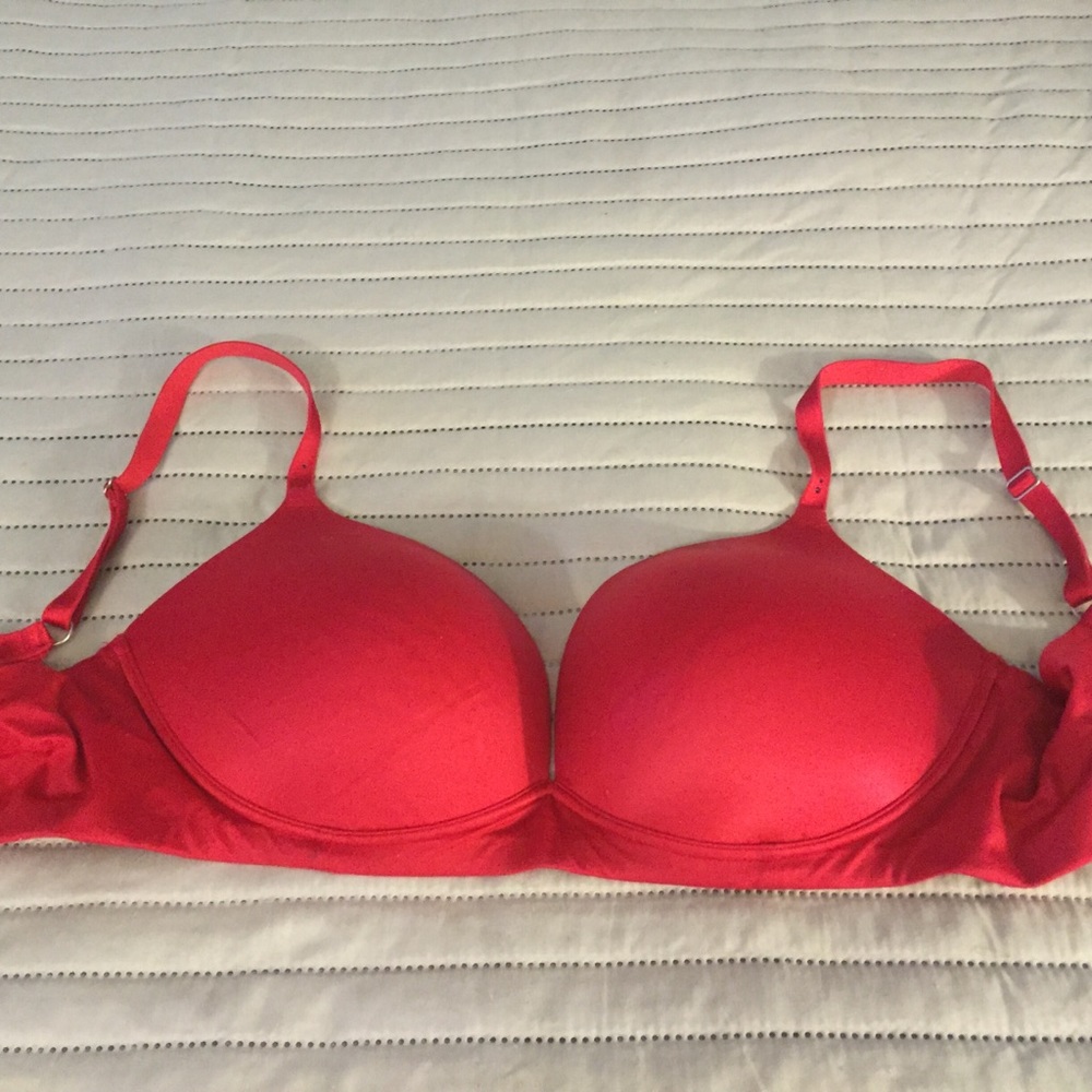 Victoria's Secret Bio Fit 36D Bra